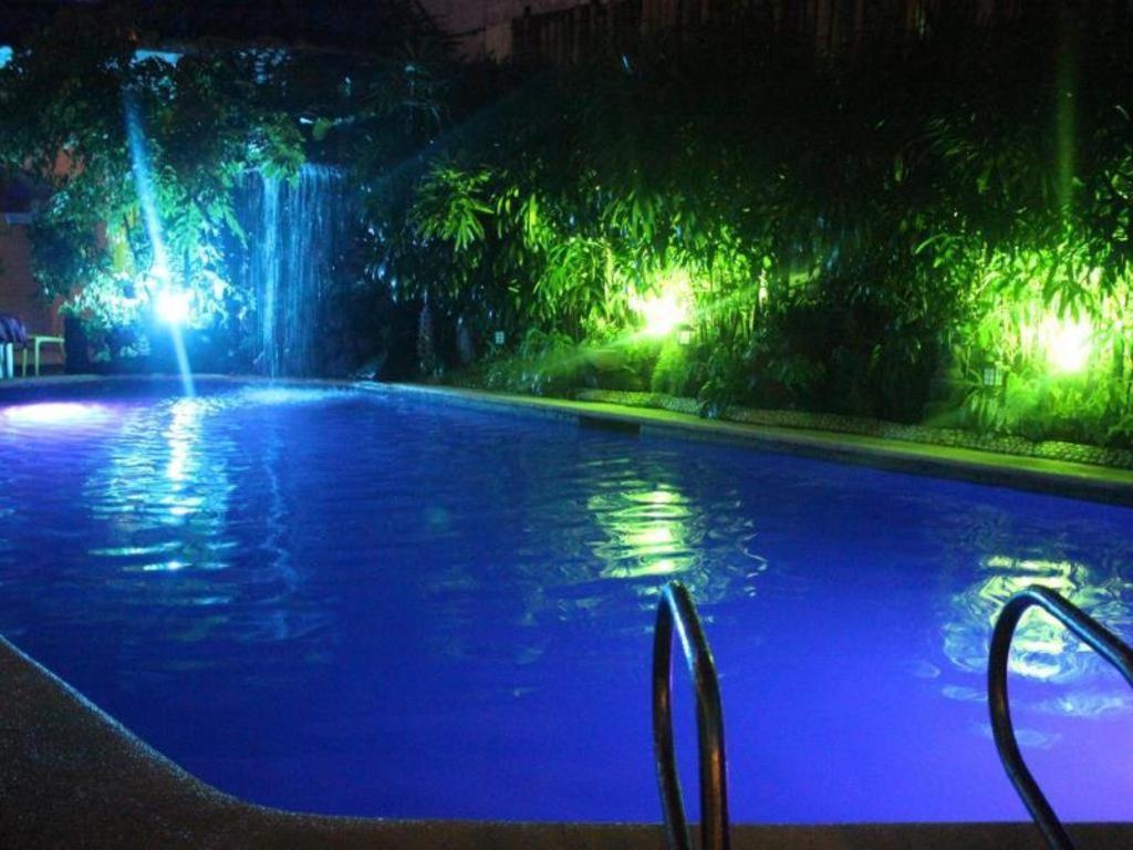 Hotel Galleria Davao Zewnętrze zdjęcie