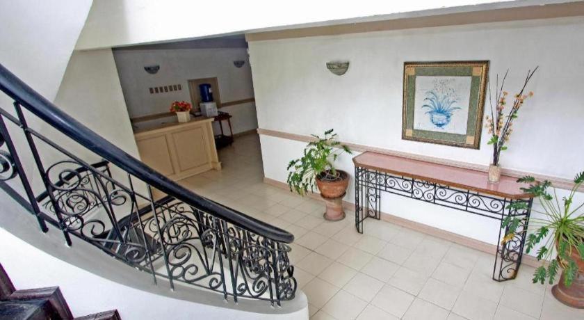 Hotel Galleria Davao Zewnętrze zdjęcie