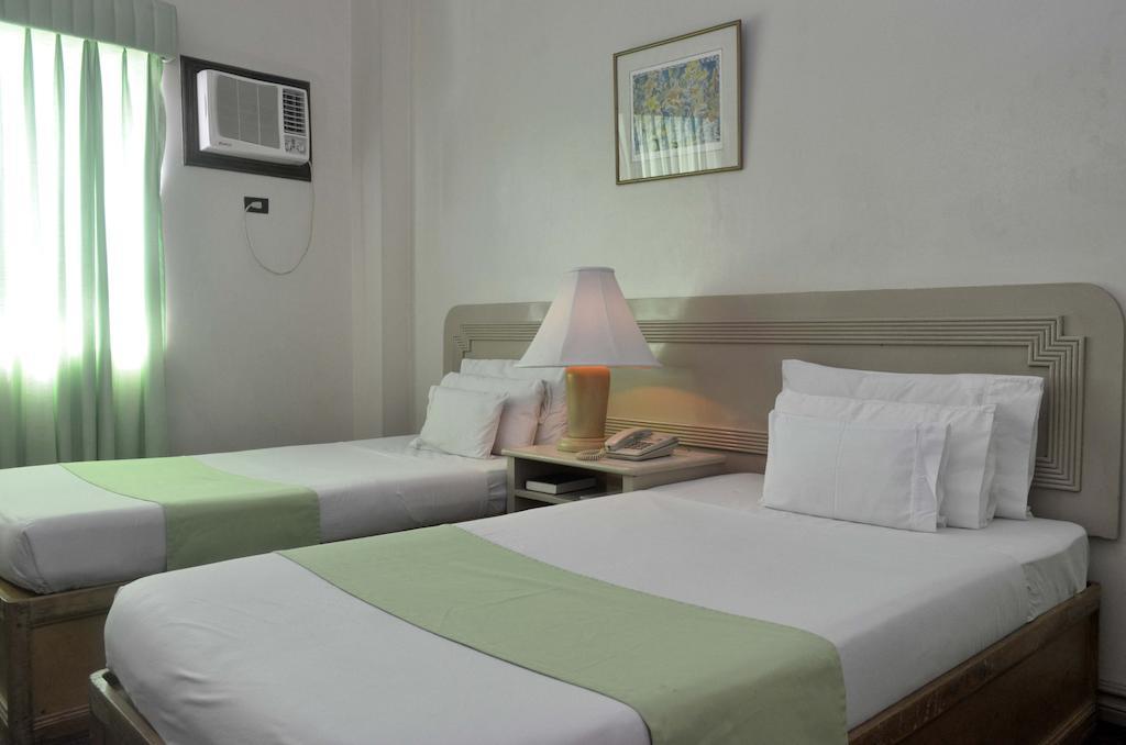 Hotel Galleria Davao Zewnętrze zdjęcie